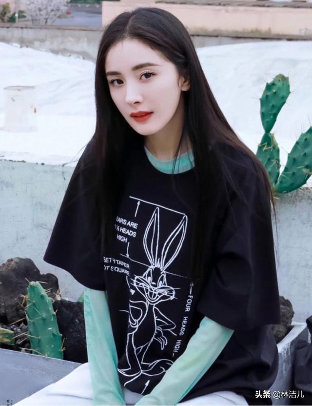 时尚迪科夏天做仙女，一定要带点“绿”才行，杨幂、钟楚曦都把绿色穿活了