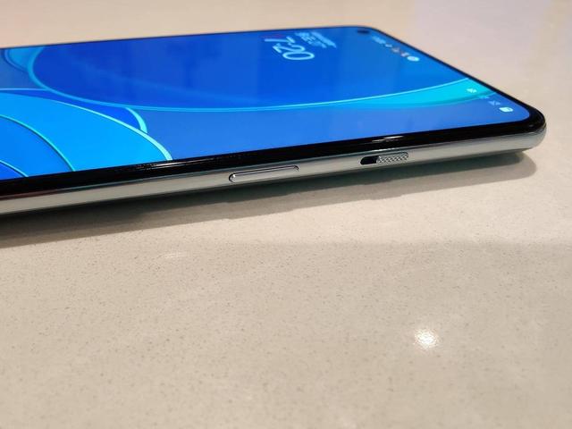 “欧皇”附体连抢两部一加8T，银时+青域双版本开箱