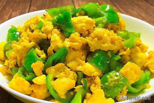 天气骤冷，来几道香辣过瘾的下饭菜，真是不错的选择，家人吃不够