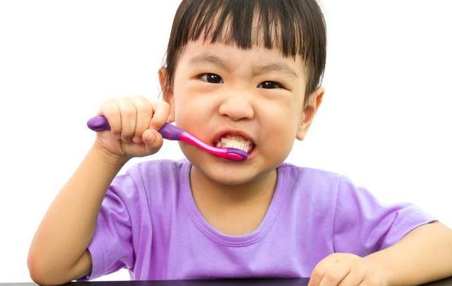 「你的育儿经」孩子不爱刷牙，是讲道理、吼一顿还是随他去？用游戏轻松化解