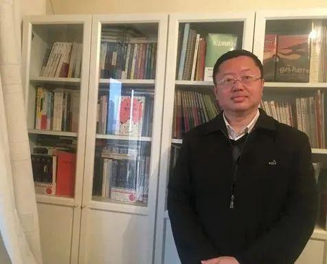 #上观新闻#译童书 通世界丨上外师生领衔外译多语种抗“疫”童书