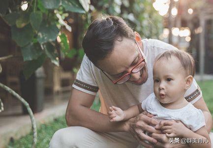 「你的育儿经」4个表现，直接看清孩子心中最亲近的人，会是你吗?