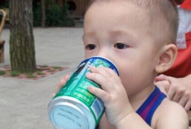 「你的育儿经」儿科专家：入夏4件事不能做，孩子易积食不长个，都是教训