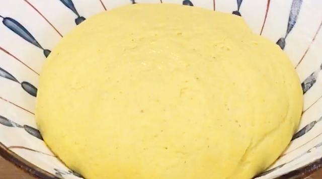 玉米面里面加一袋酸奶，蓬松暄软，百吃不厌，新手小白也能零失败