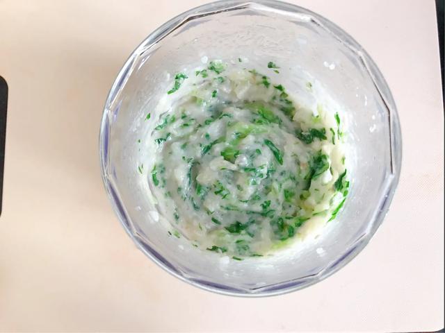 「超级宝妈」拯救饭渣宝宝的排骨蔬菜米饼