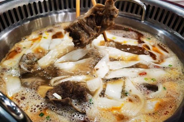 这菜是冬天才有的美味，人人吃得起，遇见必买，味道鲜美营养滋补