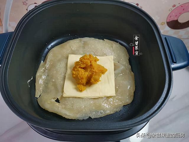 红薯手抓饼，煎一煎，香甜不腻，管饱又解馋