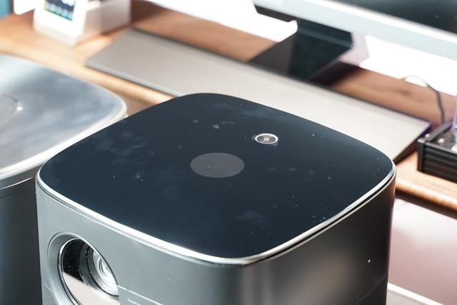 5000元档位投影对决——坚果J10、腾讯极光T6对比测评