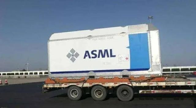 诚意满满的ASML！多次示好表态：华为也可以用DUV光刻机？