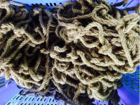 你的育儿经|当建构区搬到了户外,孩子能搭出一整个世界