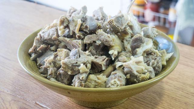 这才是鹅肉最好吃的做法，掌握这个技巧，肉质细腻醇厚，越吃越香