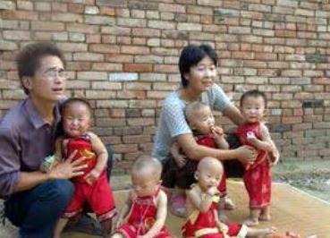 我们的那些年|准妈妈肚子大如“脸盆”，产检后发现怀上5胞胎，老公：造孽啊
