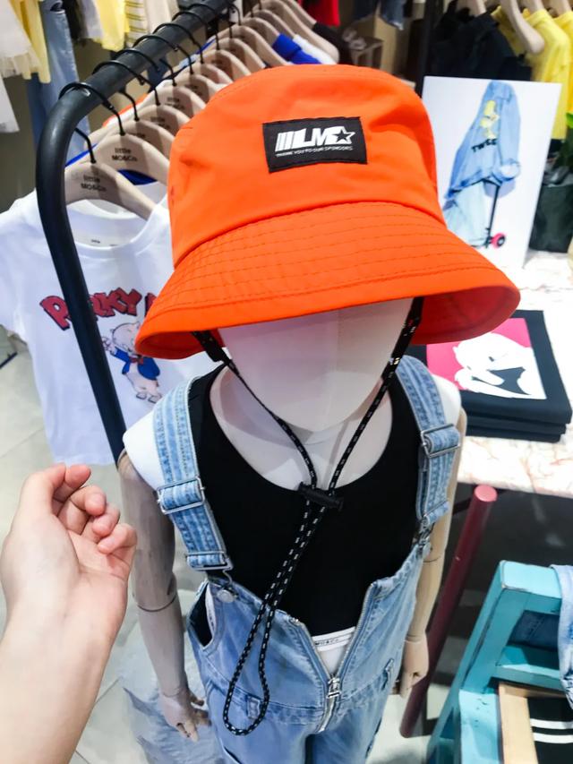 「你的育儿经」出游必备的儿童防晒帽啷个选？成都市面上17款儿童帽测评来了