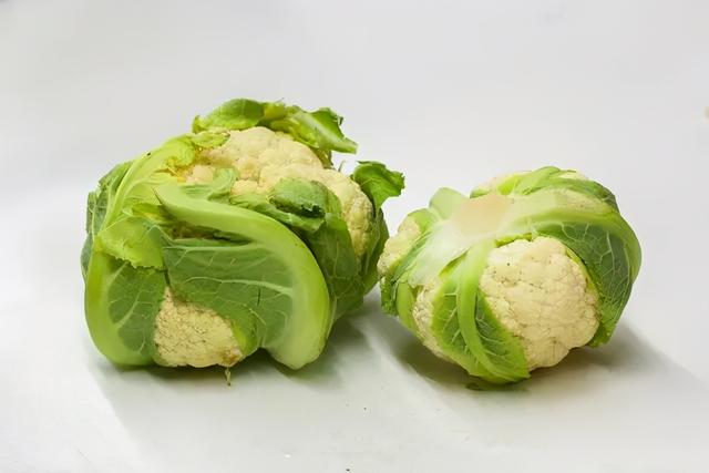 甲状腺结节发展到几级是癌症？医生：为了防止结节癌变，2物少吃