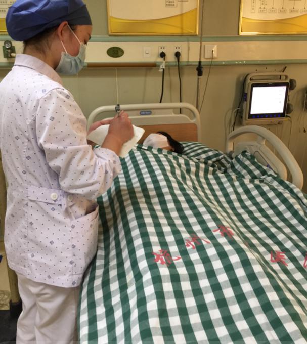 「你的育儿经」等不及了，杭州二胎妈妈把宝宝生在了去医院的路上