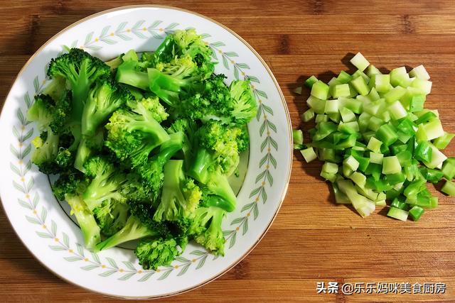 钟南山院士建议多吃西兰花，4种食材做特色面食，营养好吃又暖胃