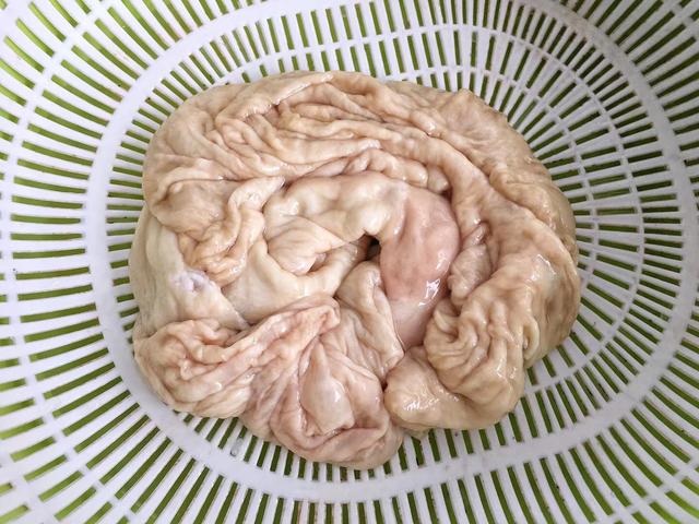 洋葱和它是“绝配”，简单一炒，香辣入味，一口接一口停不下来