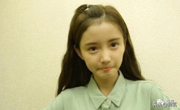 为什么95年的虞书欣一个素颜就老成这样|资讯早知道