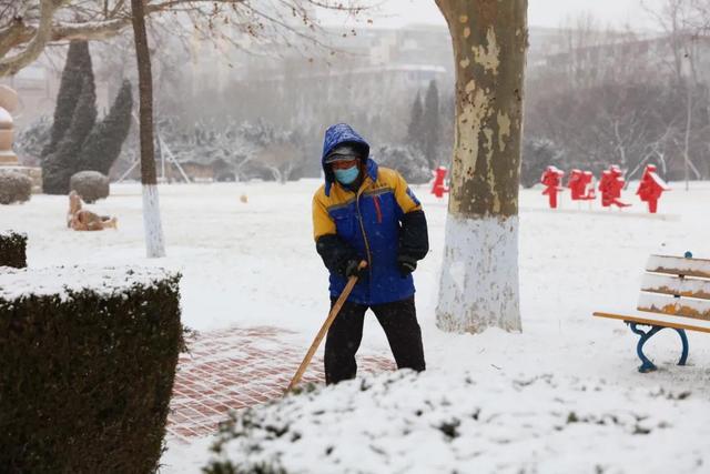 定格！雪中海大