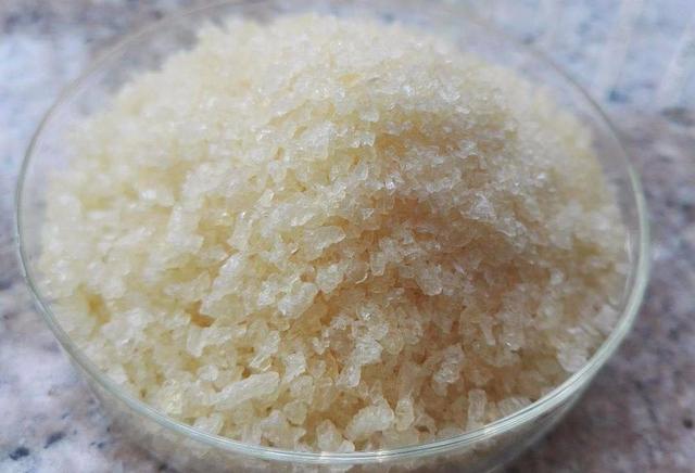 买面条时，碰到这两种面条再便宜也不要买，价格贵不说还没营养