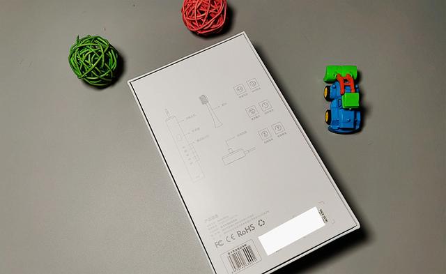 NANK/南卡-Shiny声波电动牙刷：给牙齿做个全面的清理