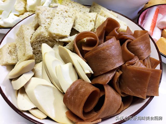 天冷花80块钱在家吃火锅，单人单锅，经济实惠，味道也不差