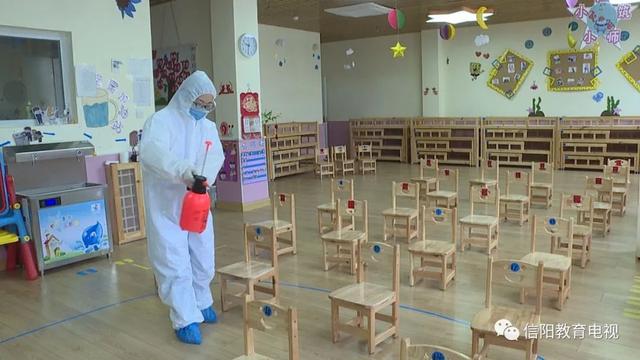 「超级宝妈」迎接“萌兽”回归 信阳市百花幼儿园举行开学疫情防控应急演练