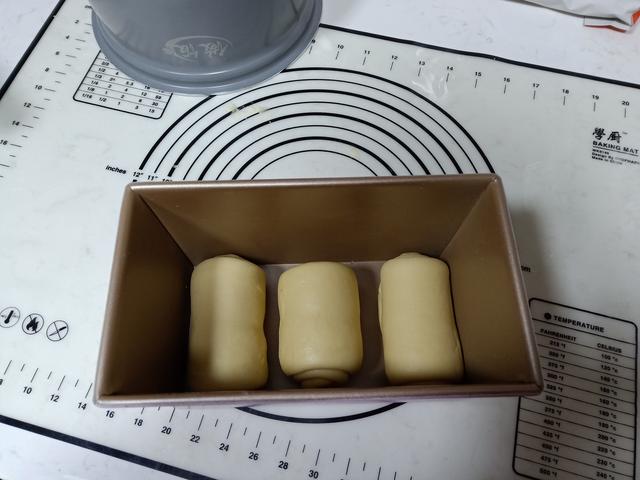 老婆做面包也偷懒，面团不发酵，第二天还柔软拉丝，开心到大笑