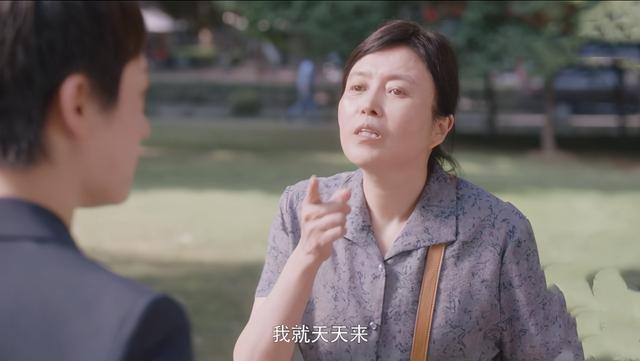 一儿一女的家庭很幸福？“啃女”现象的蔓延，让女儿苦不堪言