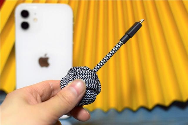 白色iPhone 12到了，保护套、快充头种草也到了