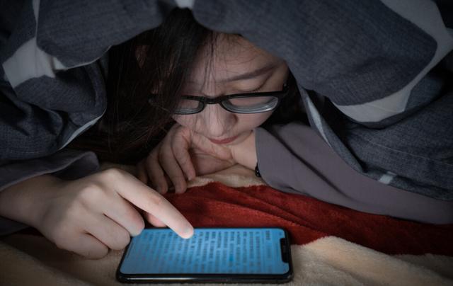 脑梗来临前，身体或会出现7种异常，占一个，早查脑CT