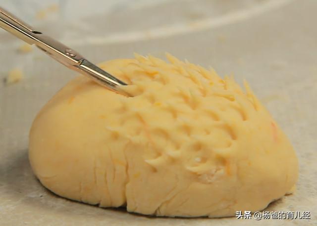 孩子爱吃的刺猬小馒头，造型可爱，软嫩香甜，吃了一次念念不忘