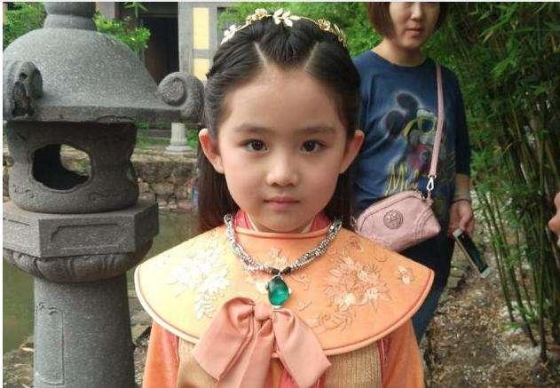 超级宝妈：孩子假如从小就被父母邋遢打扮的话，会影响孩子的一生