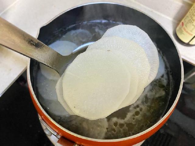 放开那块牛肉，交给电饭锅来