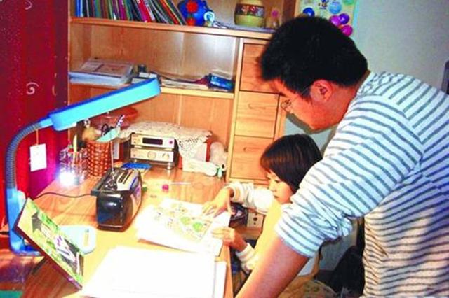 你的育儿经:辅导孩子写作业宛如“历劫”,学会“分解麻烦”,父母会省心很多