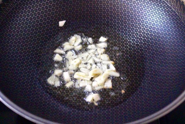 杏鲍菇干虾油菜小炒，每天一道简单的素菜，清肠爽口，做法简单