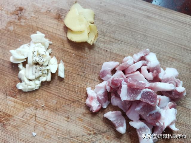 柳州螺蛳粉因它才有了“灵魂”，加点肉简单一炒，秒变下饭菜真香