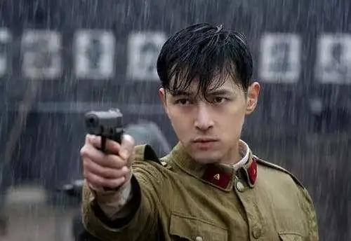 「影视交流地」《伪装者》明家三兄弟的发展方向有什么不同?