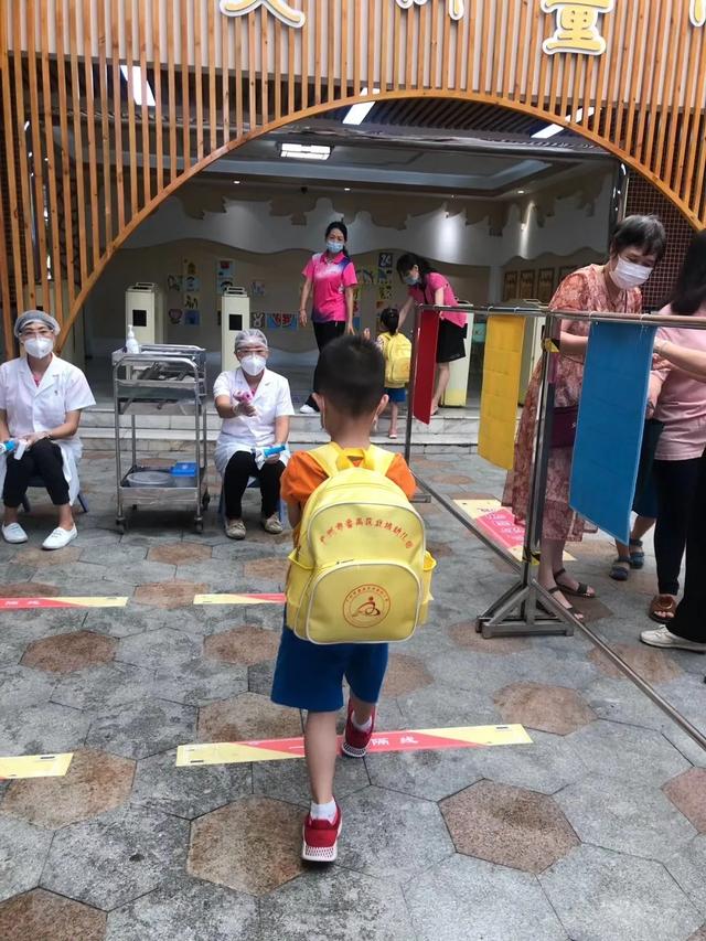 超级宝妈|萌娃归队！番禺第一批4.3万名幼儿今天回园，多图直击，看看有没有萌翻你？