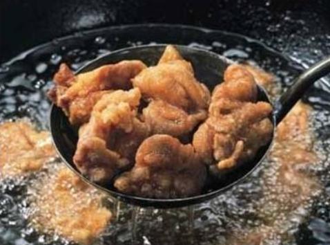 纯美小青年|吃进嘴的是美食,动刀子出来的就是“肉瘤”,这食物坑了多少娃