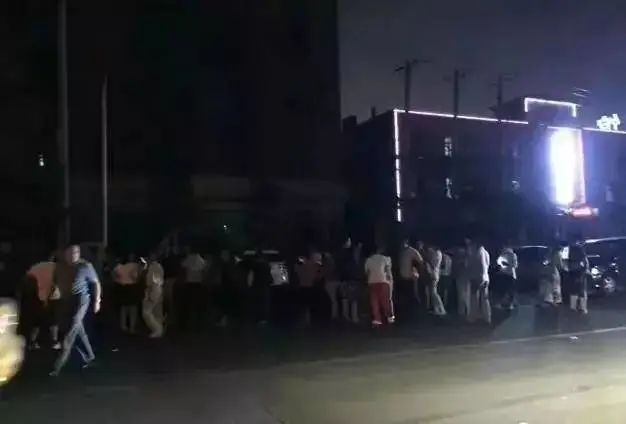 『暖先生格调』今年中考，哈市家长深夜排队的火爆一幕将不再上演！
