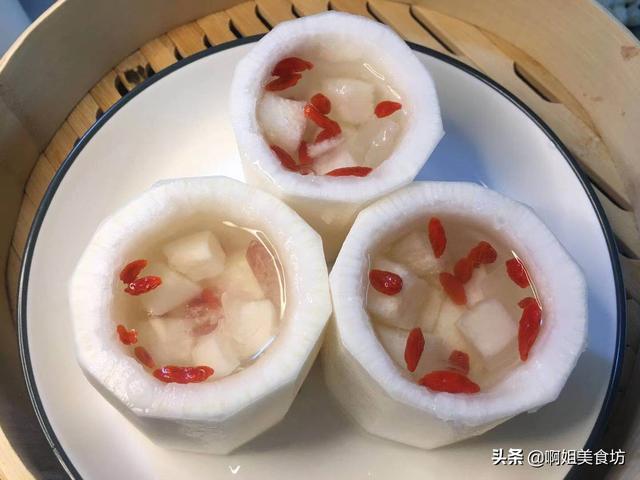 冬天记得给家人喝这滋补汤，清甜爽口，清热去火，做法超简单