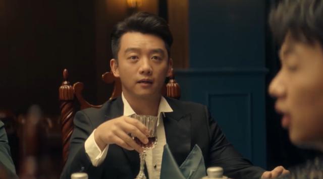 跑男第八季宣传片郑恺站在最边上，没挨着baby，地位受挑战？|fun娱乐