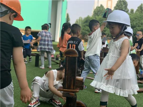 齐鲁东营资讯|亲亲宝贝欢迎“回家”——广饶街道中心幼儿园的开园第一天