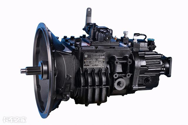 最高直降4万，这4款高顶双卧6米8载货车“真香”