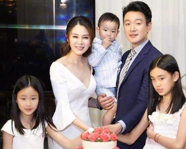 清心醉人|有种择优遗传叫佟大为女儿，撞脸王祖贤，堪称最美星二代