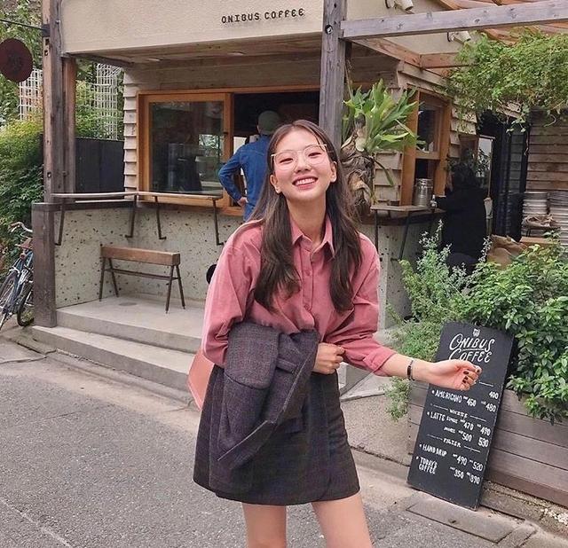 [普拉达女王]能提升你气质的衬衫，早点穿上，一定能赚足回头率