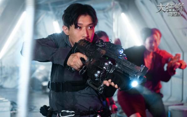 《大狂蜂·起源》定档625 人蜂激战上演密室逃脱|光明网