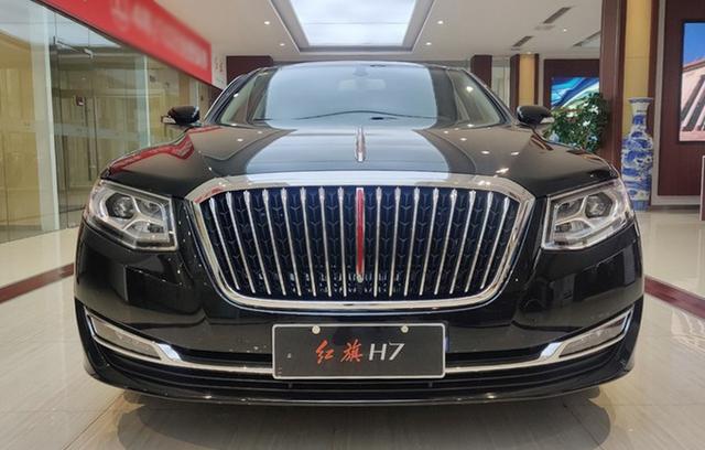 2021款红旗H7到店实拍！新LOGO气场更强大，取消3.0L，或25万起售