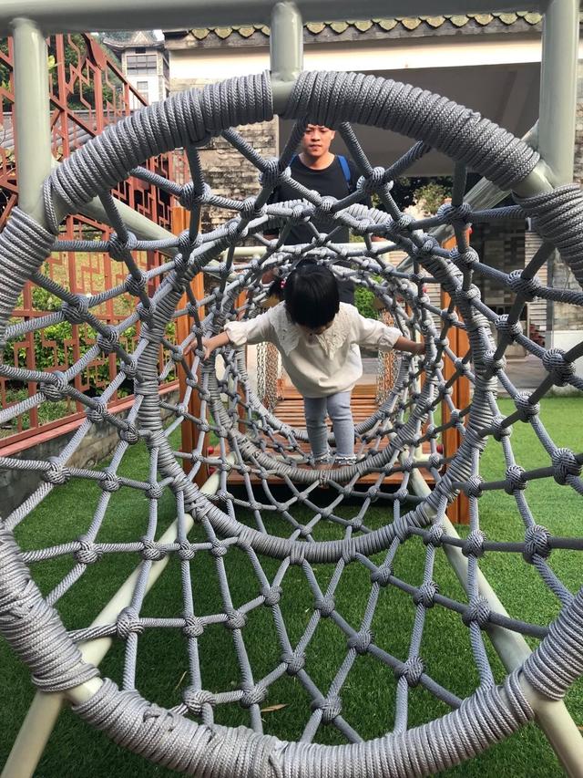 幸福相守|这届爸爸晒哄娃绝招，妈妈们群吐槽，弹幕亮了